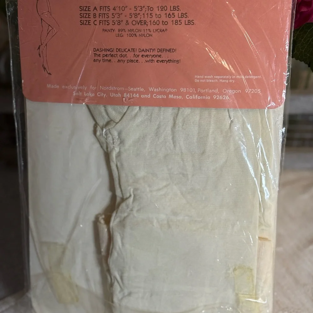 Nordstrom Perfect‎ Dot Textured Pantyhose in the color Vanilla, size C.